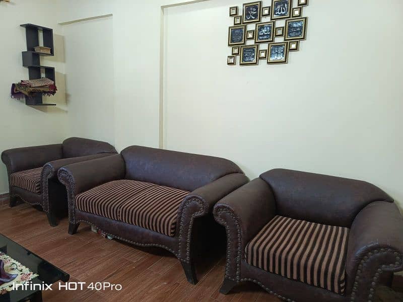 Old Sofa Set For Urgent Sale 3