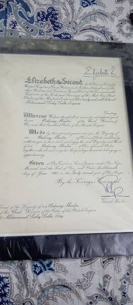 QUEEN ELIZABETH the second signed letter 1