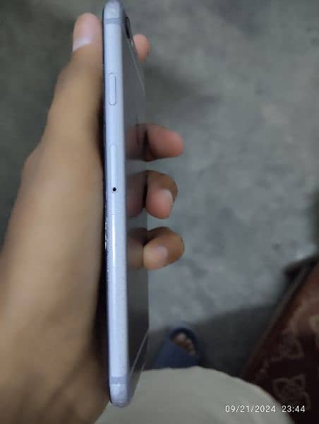 iphone 6 64gb PTA approved carmery not work glass brake 100/ work krta 5