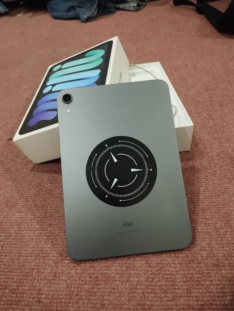 IPAD MINI 6  10/10 LLA Model 0