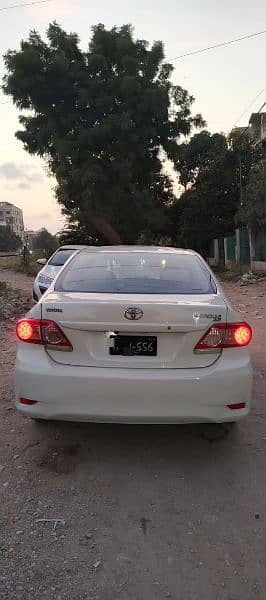 Toyota Corolla GLI 2012 4