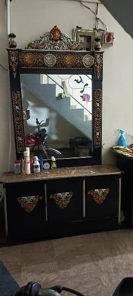 wooden dressing table 1