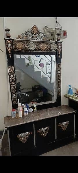 wooden dressing table 2