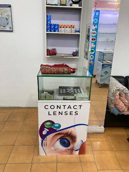 eye care optix clinic 4