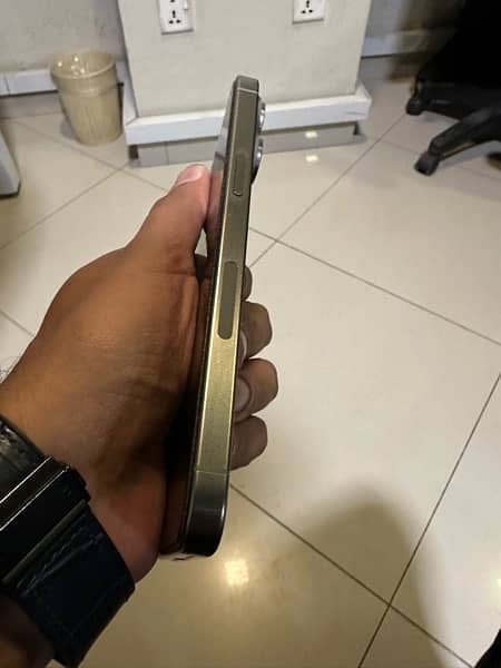 Apple iPhone 15 Pro Max LLA 256gb PTA Approved 1