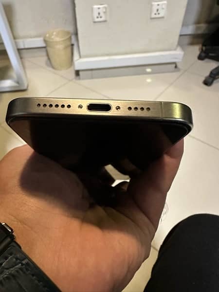 Apple iPhone 15 Pro Max LLA 256gb PTA Approved 4