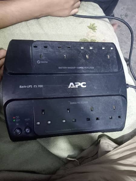 APC back. ups es 700 1