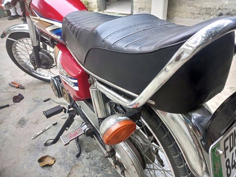 Honda 125 Red Model 2019 2