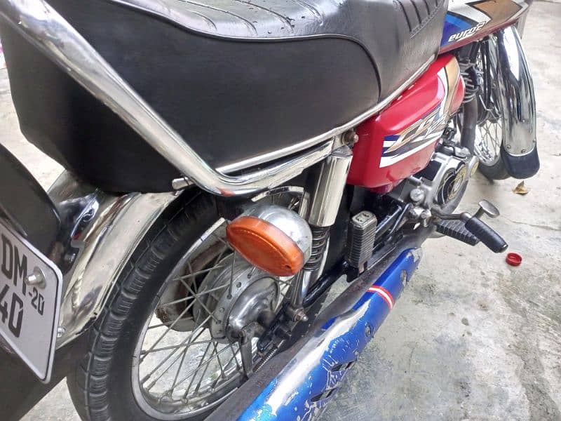 Honda 125 Red Model 2019 3