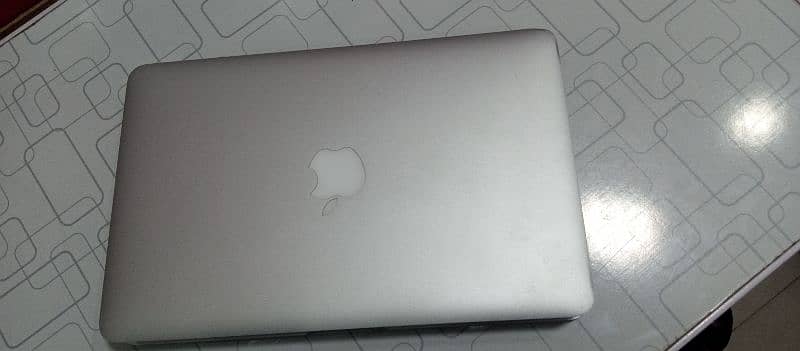 Apple Macbook Air 2011 7