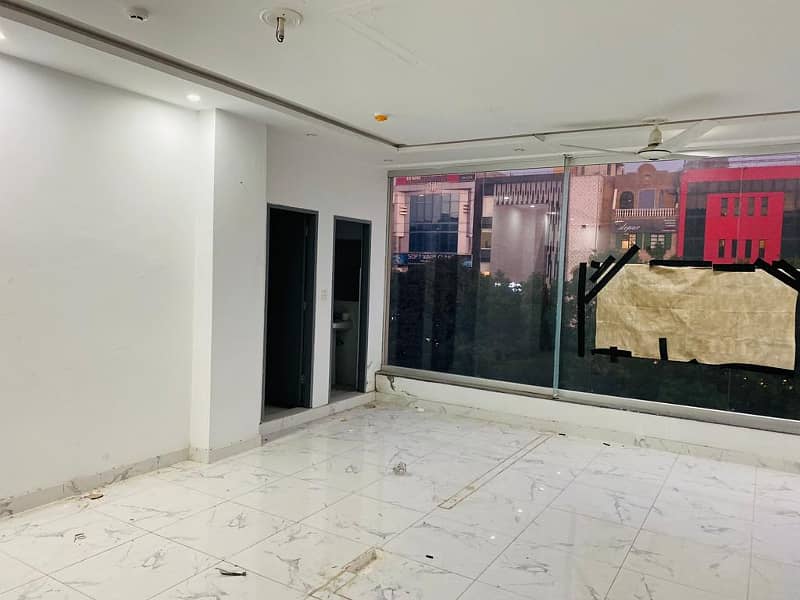 4 Marla Floor Available For Rent In DHA Phase 4. 3