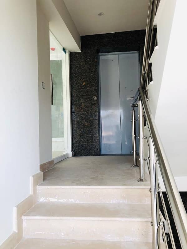 4 Marla Floor Available For Rent In DHA Phase 4. 7