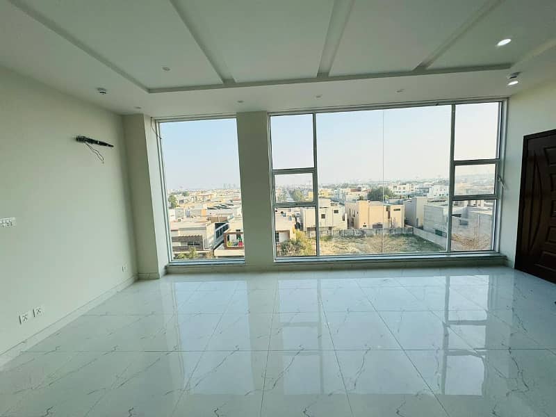 4 Marla Floor Available For Rent In DHA Phase 4. 9