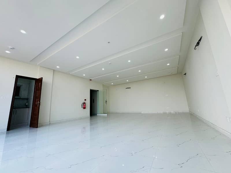 4 Marla Floor Available For Rent In DHA Phase 4. 11