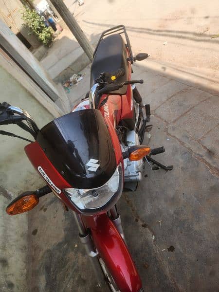 Gd 110 Red color. 17000km use condition 10/9 2