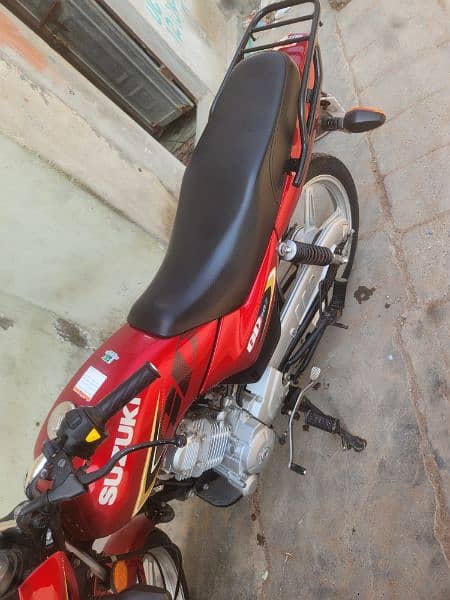 Gd 110 Red color. 17000km use condition 10/9 4