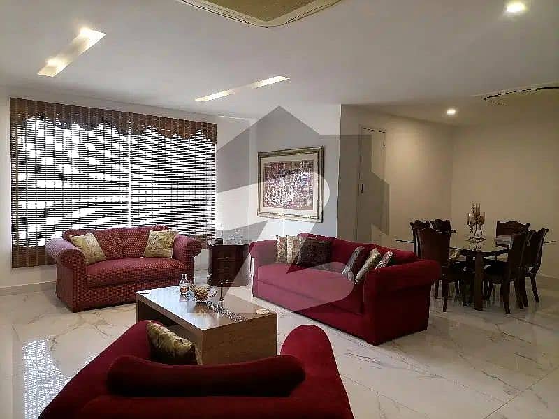 3 Bed For Sale in Hyde Park Gulberg III 0