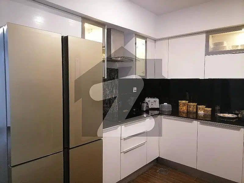 3 Bed For Sale in Hyde Park Gulberg III 16