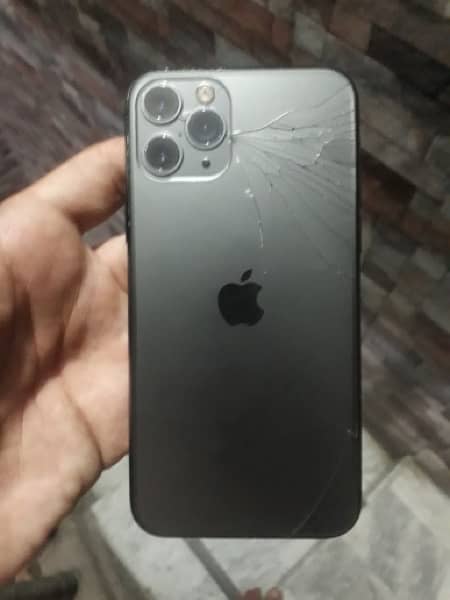 iphone 11 pro icloud PTA 64 gb 1