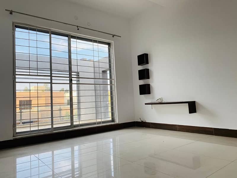 1 Kanal Upper Portion available for rent in DHA Phase 4 33