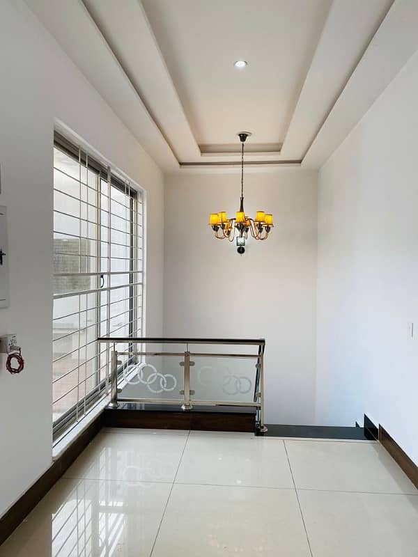 1 Kanal Upper Portion available for rent in DHA Phase 4 36