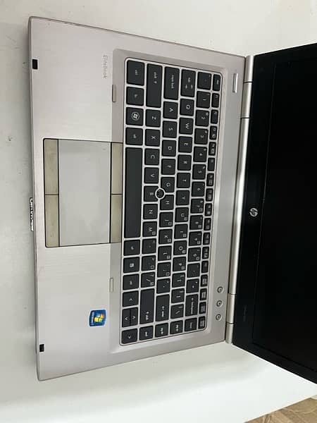 HP elite Book 8460p 4