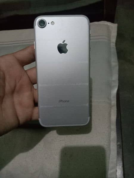 Iphone 7 128 Gb battery 72per finger ok 03 25 53 46 8 22 1