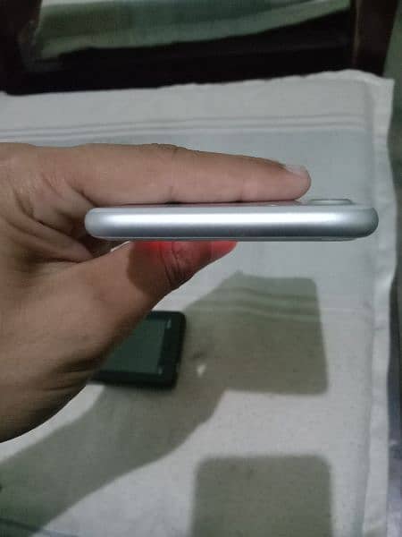 Iphone 7 128 Gb battery 72per finger ok 03 25 53 46 8 22 3