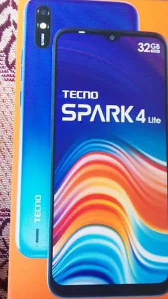 Tecno spark 4 lite box and charger saat hai 3