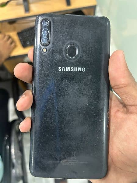 Samsung A20s 4