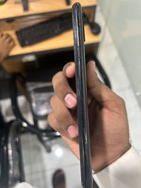 Samsung galaxy A20s 9