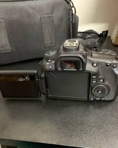 canon 60d with lens 18-55mm all accessories box 0