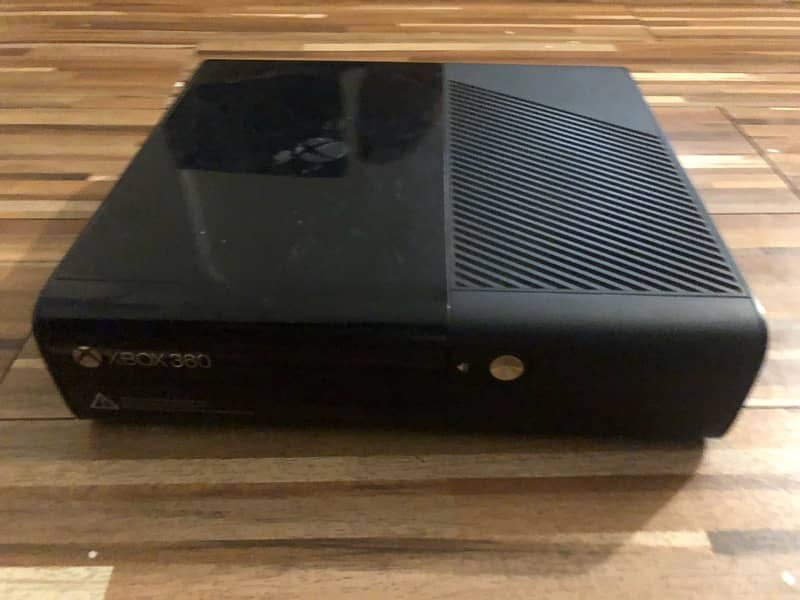 xbox 360 ultra slim 500gb(orginal ) 1