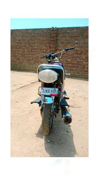 good condition and beautiful look bike 4