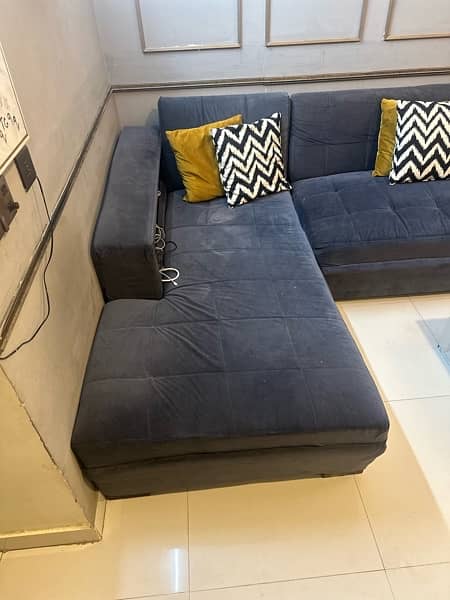 L Shaped Sofa with Centre Table 3