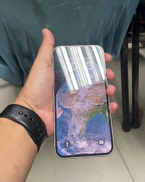 iPhone 13 Non-pta 10/10 condition 4