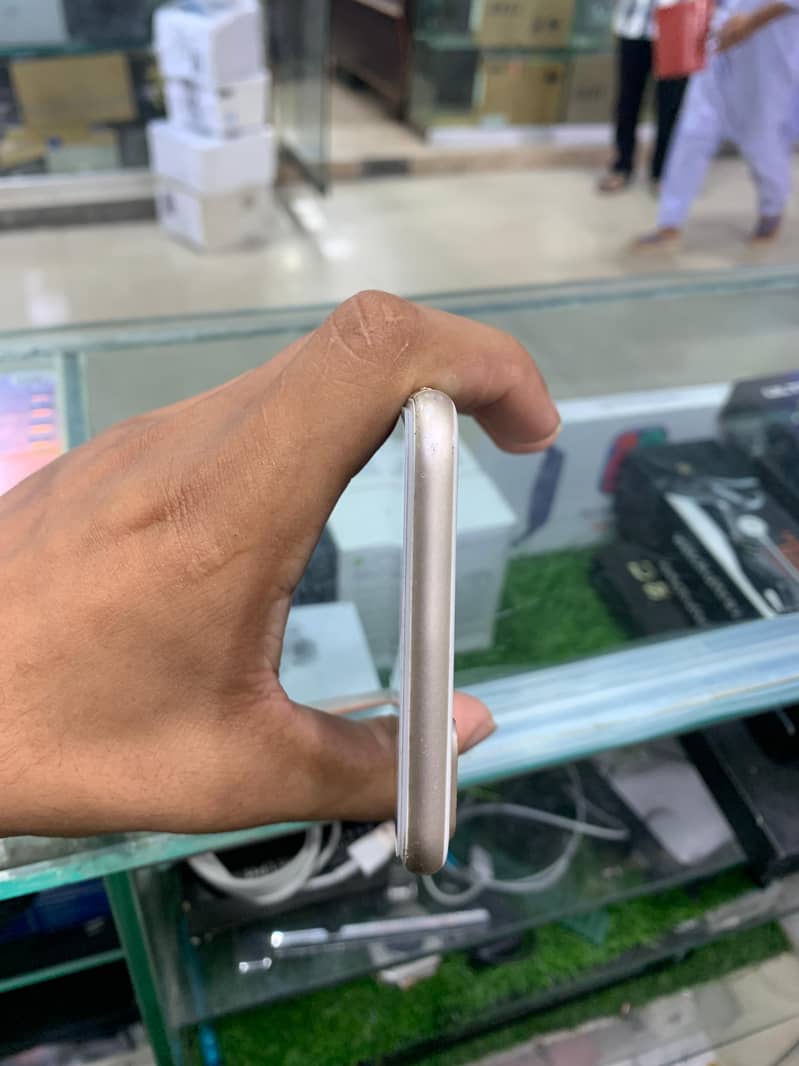 iphone 7 plus PTA 2