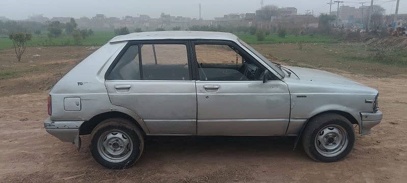 Toyota Starlet 1974 5