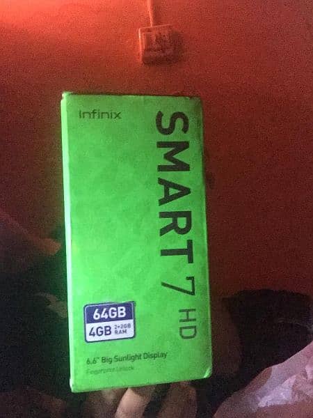 Infinix smart 7 hd 2+2/64 4