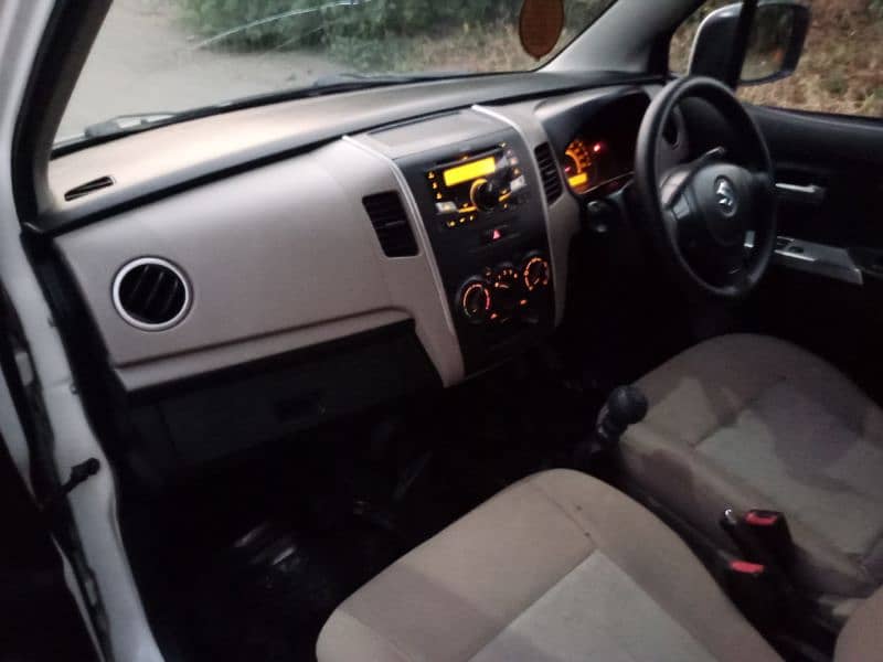 Suzuki Wagon R VXL Model 2016 (AC Working) 9