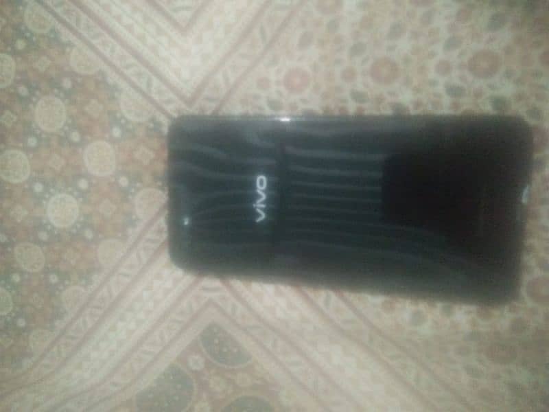 viov y83 new condition mobile hai all ok mobile theek hai 3