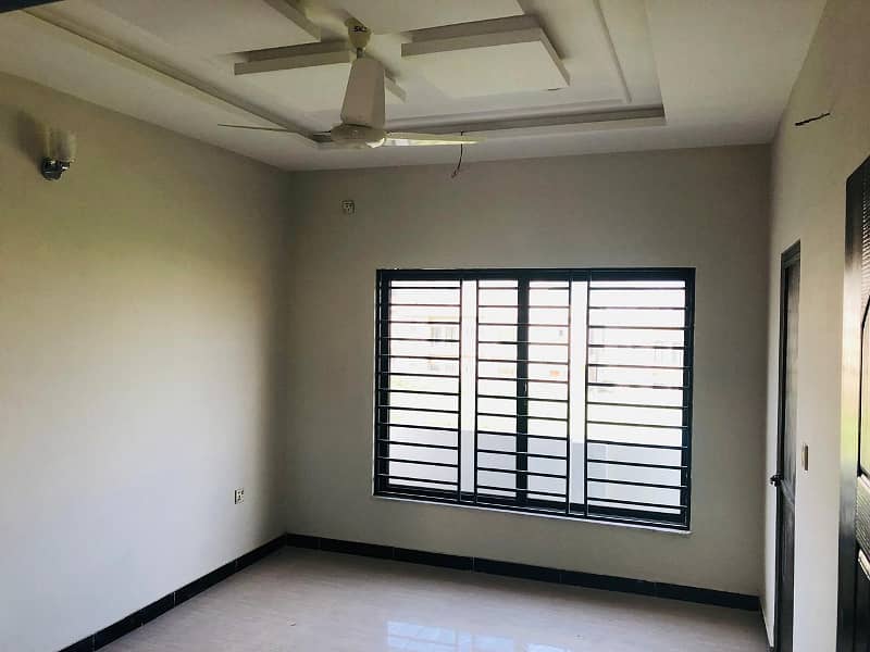 5 marla House for rent 10