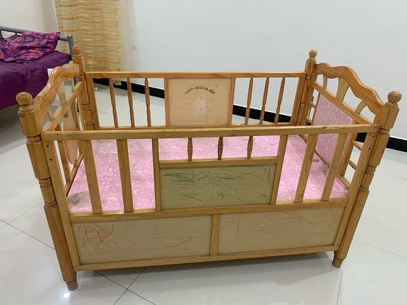 wooden baby cot extendable with drawers 1