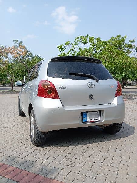 Toyota Vitz RS 1.3 Original 2