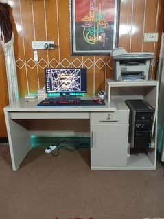 Computer Table