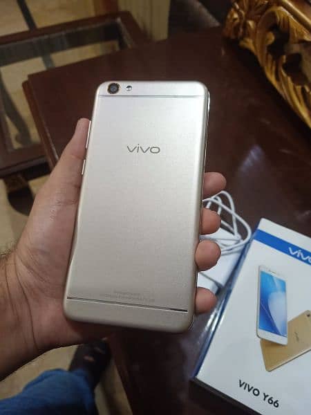 Vivo Y66 4/64 Full Box Complete Accessories Home use 5