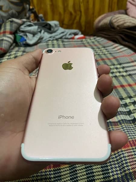 i phone 7… 10/10 condition urgent sale 4