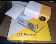 YG300 MINI PROJECTOR