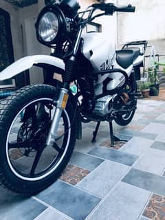 Yamha YBR 125 G I need money urgent sale