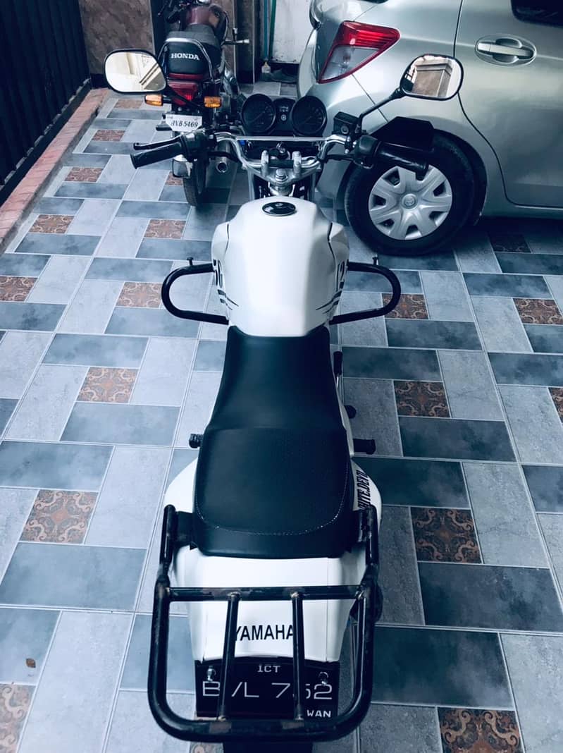 Yamha YBR 125 G I need money urgent sale 6